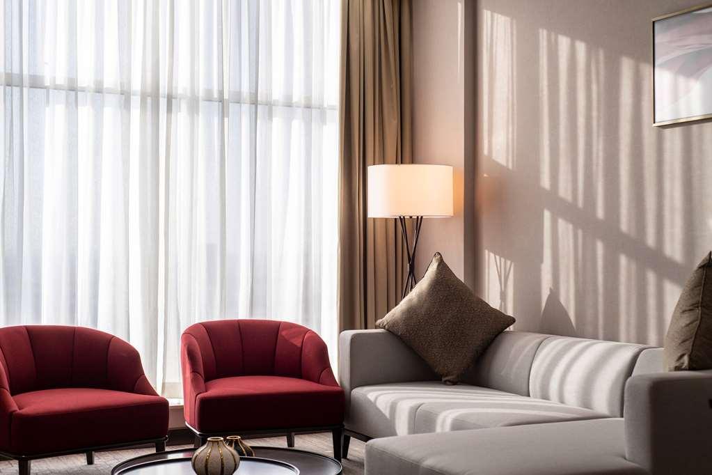 Ramada By Wyndham Riyadh King Fahd Road Δωμάτιο φωτογραφία